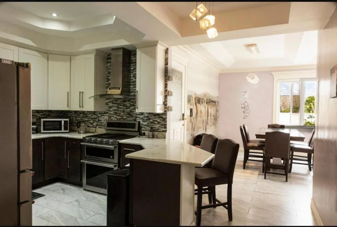 Finest Accommodation Riches Manor 1 Gladstone Drive Apt A2 Kgn 6 New Kgn 金斯敦 0*,  牙买加