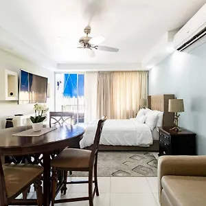 Edge La Vie Apartment